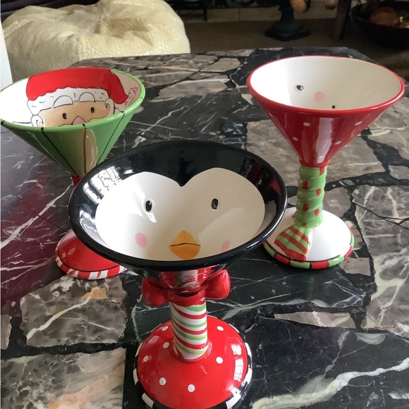 Set of 3 large Colorful Holiday Santa,Penguin,snowman Martini Glasses Set - Picture 1 of 5
